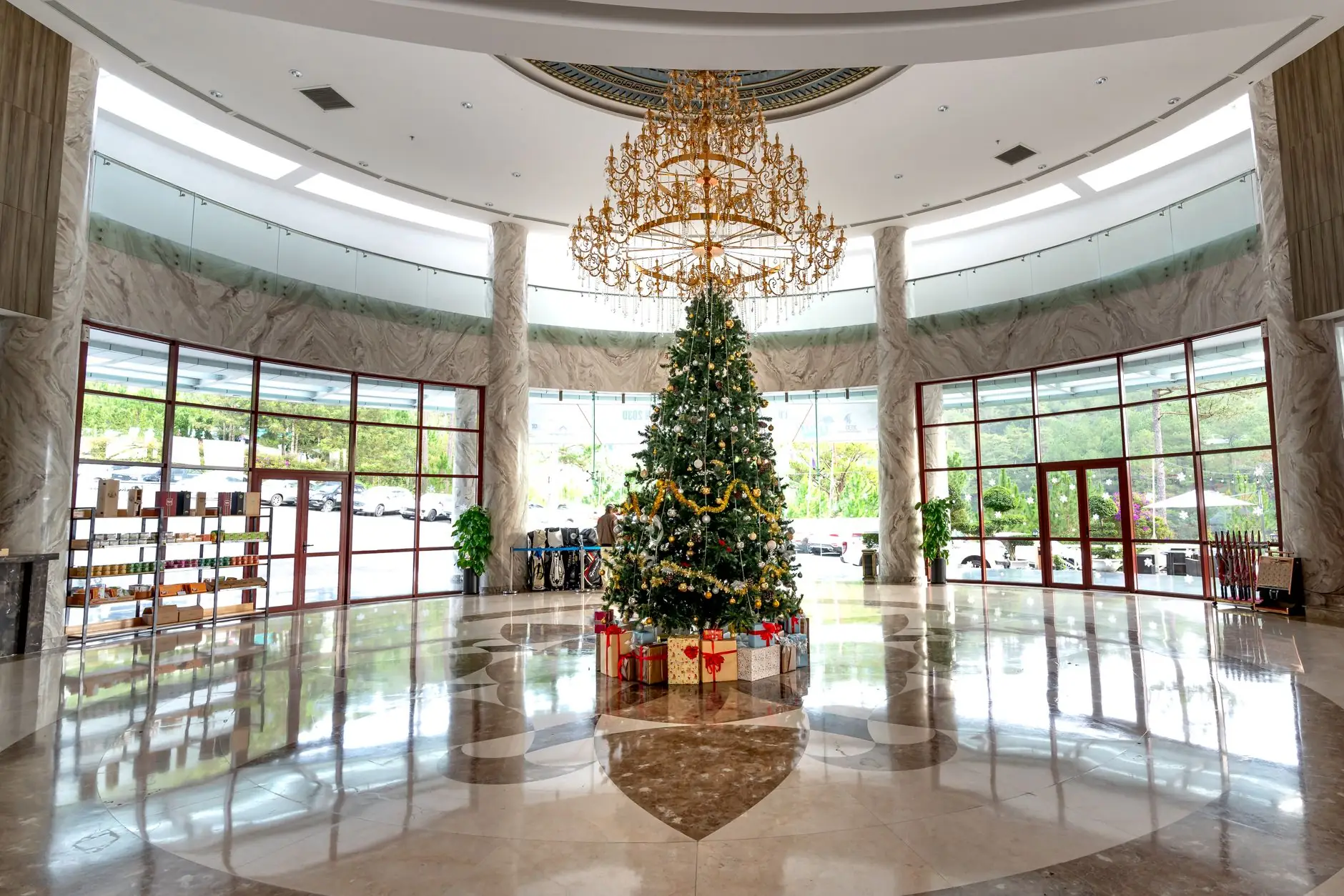 Royalbanquetclub interior